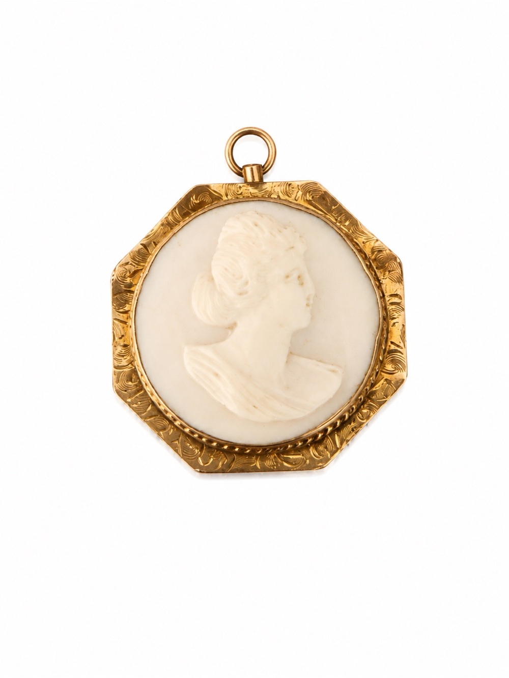 Vintage 10K Gold Cameo Pendant /Brooch 3.7  grams